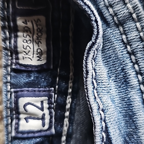 30. Miss Me Girls Shorts - Picture 7 of 9